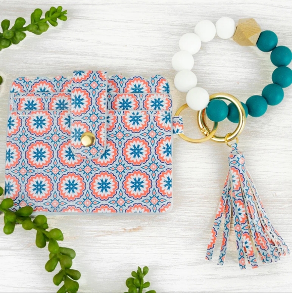 Accessories Barcelona Beaded Bracelet Keychain With Id Card Holder